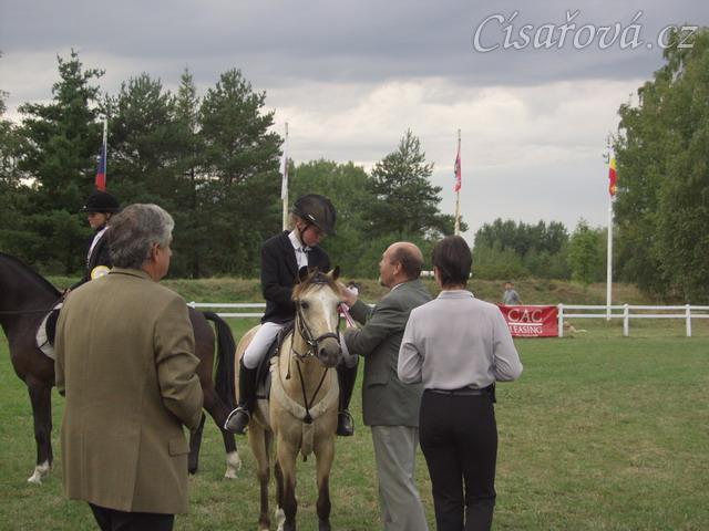 MČR pony 2004, Hradec Králové, Dekorování - bronzová medaile :-)